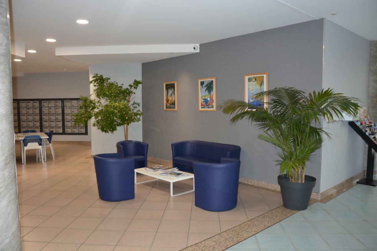 Appartement T2 De Standing Au Pied Des Plages ゴルフ・ジュアン エクステリア 写真